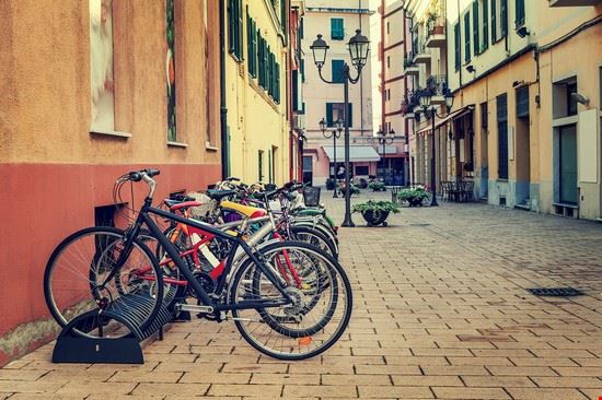  Castellaro Shutterstock 