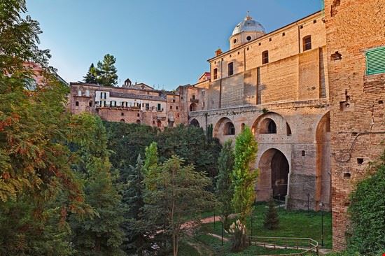  Lanciano ermess - Shutterstock ermess