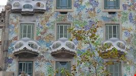 la splendida casa battlo barcellona