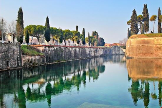  Peschiera del Garda iryna1 - Shutterstock iryna1