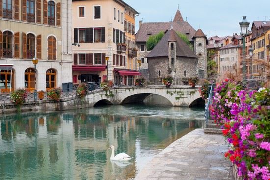  Annecy SergiyN - Shutterstock SergiyN
