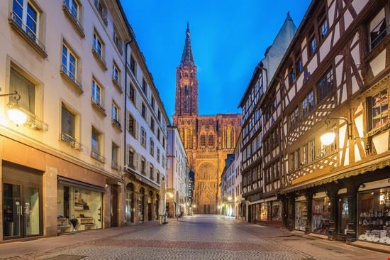 Cattedrale Strasburgo Prasit Rodphan - Shutterstock Prasit Rodphan