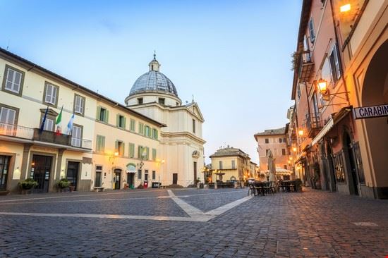 Castel Gandolfo Castel Gandolfo Sopotnicki - Shutterstock Sopotnicki