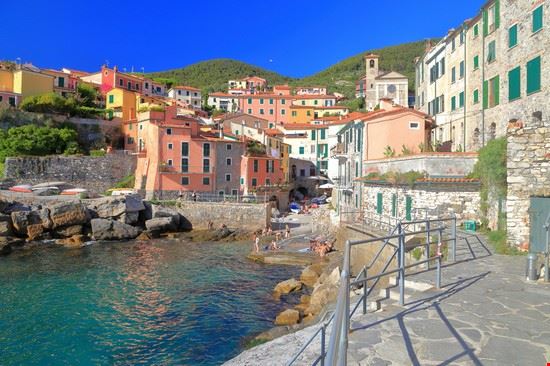 Tellaro Lerici Inu - Shutterstock Inu