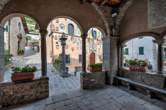 109607_cutigliano_palazzo_di_giustizia