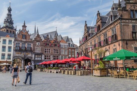 Grote Markt Grote Markt HildaWeges Photography / Shutterstock.com HildaWeges Photography / Shutterstock.com