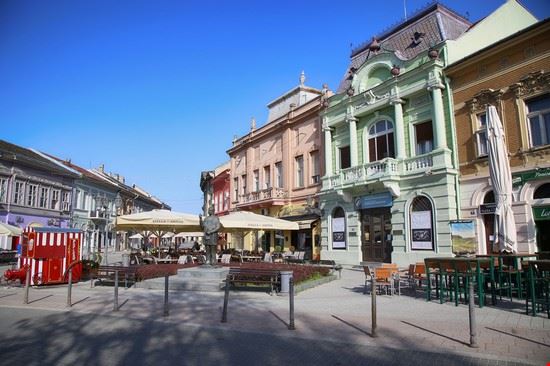  Novi Sad Vladimir Mucibabic / Shutterstock.com Vladimir Mucibabic / Shutterstock.com