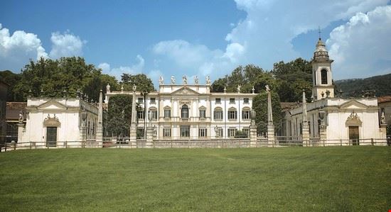 Villa Mosconi Bertani - Gyozvr - Gyozvr - CC BY 3.0