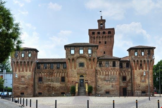 Rocca di Cento Cento Mi.Ti. - Shutterstock Mi.Ti.