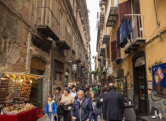 San Gregorio Armeno Napoli ELEPHOTOS / Shutterstock.com ELEPHOTOS / Shutterstock.com