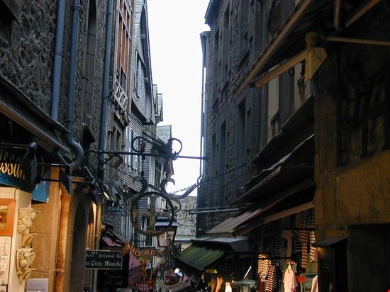 La grand Rue Mont Saint Michel Semnoz - CC BY-SA 3.0 Semnoz