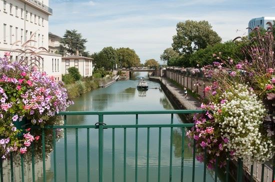 Mulhouse Friburgo NeydtStock - Shutterstock NeydtStock
