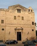 chiesa di santa chiara a trani