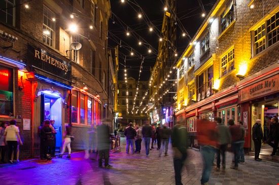 Mathew Street - littleny / Shutterstock.com - littleny / Shutterstock.com