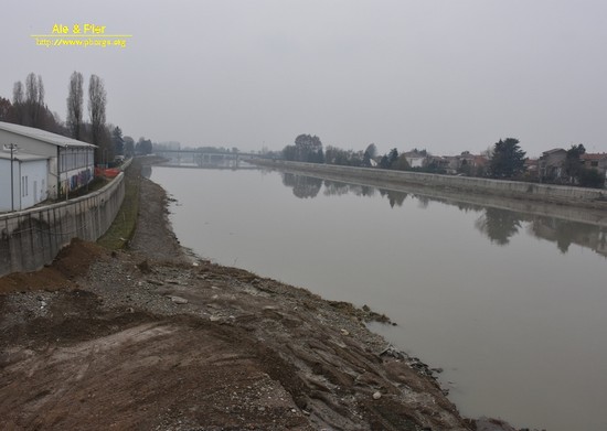 Il Tanaro dal nuovo ponte Meier (arch. Richard Meier)