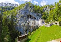Castello di Predjama