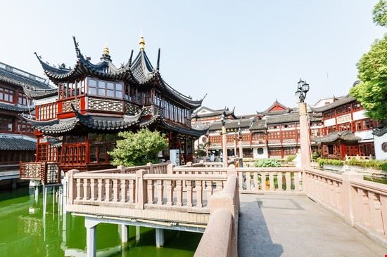  Shanghai Zhao jian kang / Shutterstock.com Zhao jian kang / Shutterstock.com