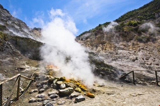 Solfatara Pozzuoli Tom Roche - Shutterstock Tom Roche