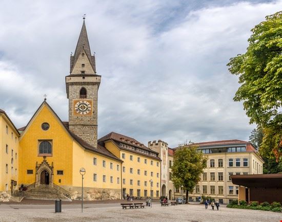 Centro Storico Brunico milosk50 / Shutterstock.com milosk50 / Shutterstock.com