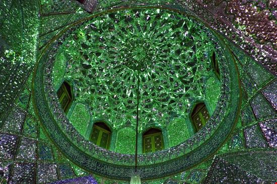 Mausoleo Shah Cheragh Shiraz Massimiliano Lamagna - Shutterstock Massimiliano Lamagna