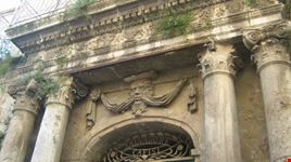 Portale ottocentesco del Palazzo Salvatore Cafisi