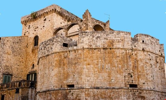 Visita ai monumenti Conversano Ba_peuceta - Shutterstock Ba_peuceta