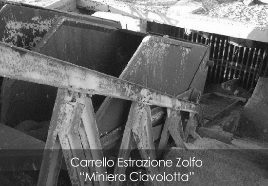 Carrello per l'estrazione dello zolfo
