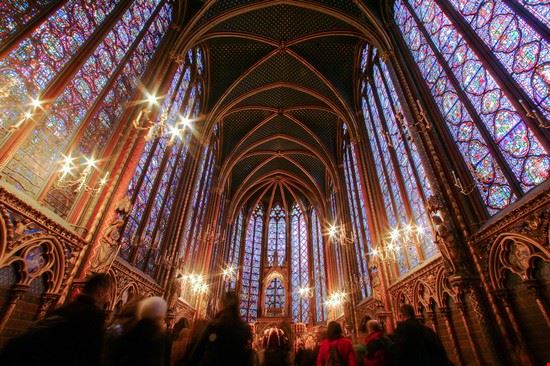 Sainte Chapelle Parigi GTS Productions / Shutterstock.com GTS Productions / Shutterstock.com