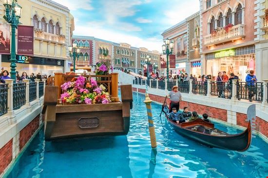 Venetian Resort Hotel - eWilding / Shutterstock, Inc. - eWilding / Shutterstock, Inc.