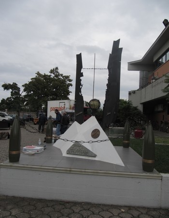 Monumento in piazza