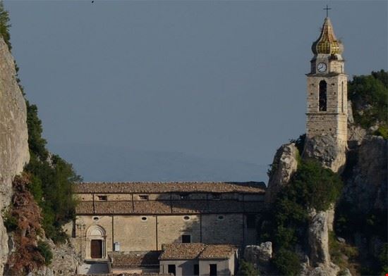 Paese Bagnoli del Trigno Maredovir - CC BY-SA 3.0 Maredovir
