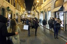 roma via condotti