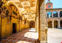 bologna palazzo dell  archiginnasio