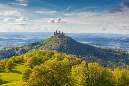 Castello di Hohenzollern - canadastock - canadastock - Shutterstock