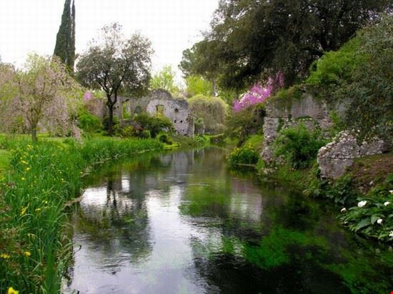 Escursioni nel territorio Pontino - Tra i giardini più famosi al mondo