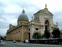 assisi basilica di santa maria degli angeli