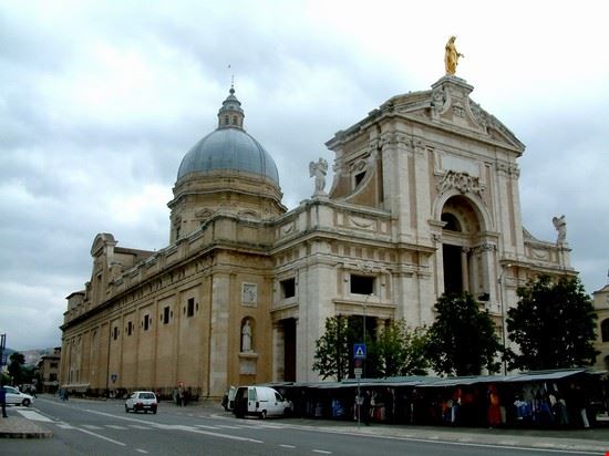 Basilica di Santa Maria degli Angeli Assisi Radomil  - CC BY SA 3.0 Radomil 