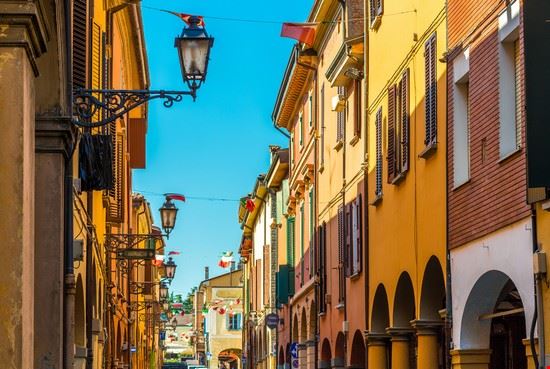 Centro Storico Castel San Pietro Terme GoneWithTheWind - Shutterstock GoneWithTheWind
