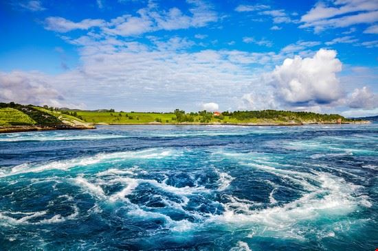 Saltstraumen Bodo Andrey Armyagov - Shutterstock Andrey Armyagov