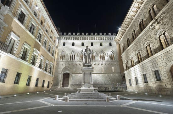 Piazza Salimbeni