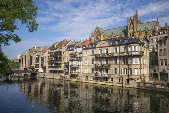  Metz Ralf Gosch - Shutterstock Ralf Gosch