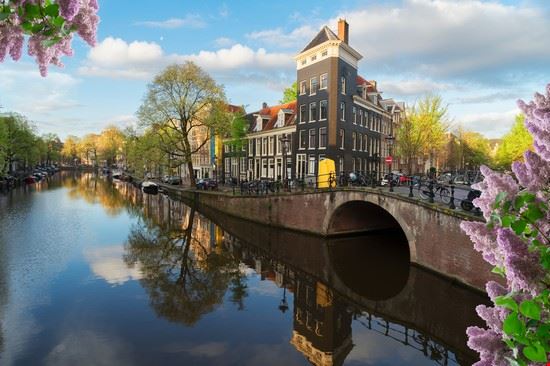  Amsterdam Neirfy - Shutterstock Neirfy