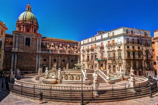 Piazza Pretoria, la ‘Piazza della Vergogna’ di Palermo Palermo Romas_Photo - Shutterstock Romas_Photo