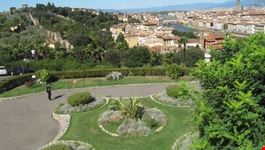 mura  arno  ponte e palazzo vecchio firenze