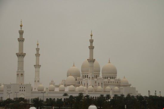 Abu Dhabi  