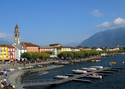 ascona  ascona  Happy Alex  - ©Shutterstock  Happy Alex 