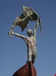 torremolinos carihuela beach statue