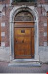 mons gothic door