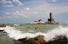 Thiruvalluvar Statue