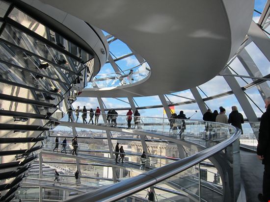 LA CUPOLA  DEL REICHSTAG La Cupola del Reichstag  